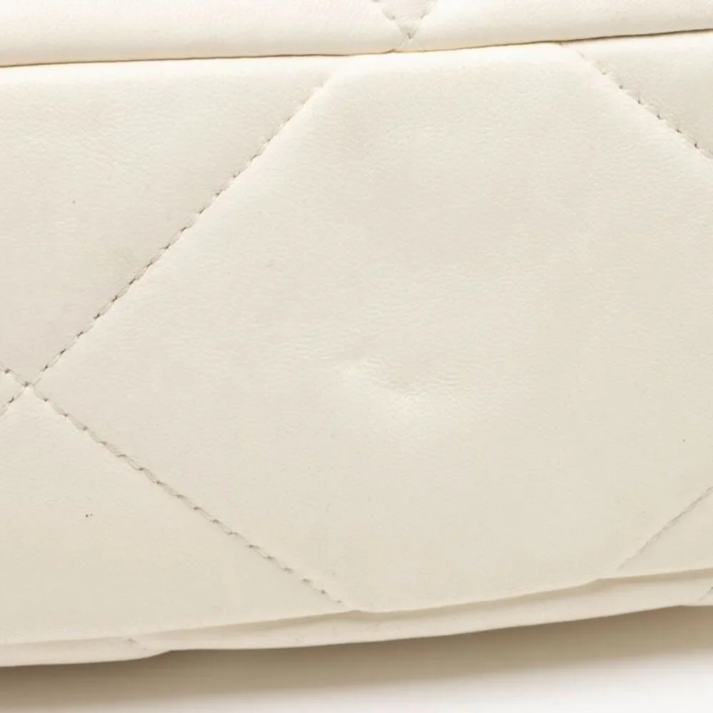 Chanel Lambskin 19 Medium Flap Shoulder Bag